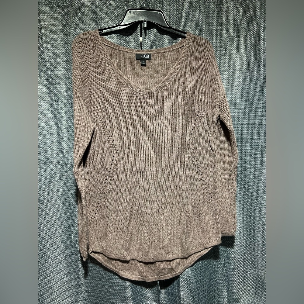 ANA Sweater Size M